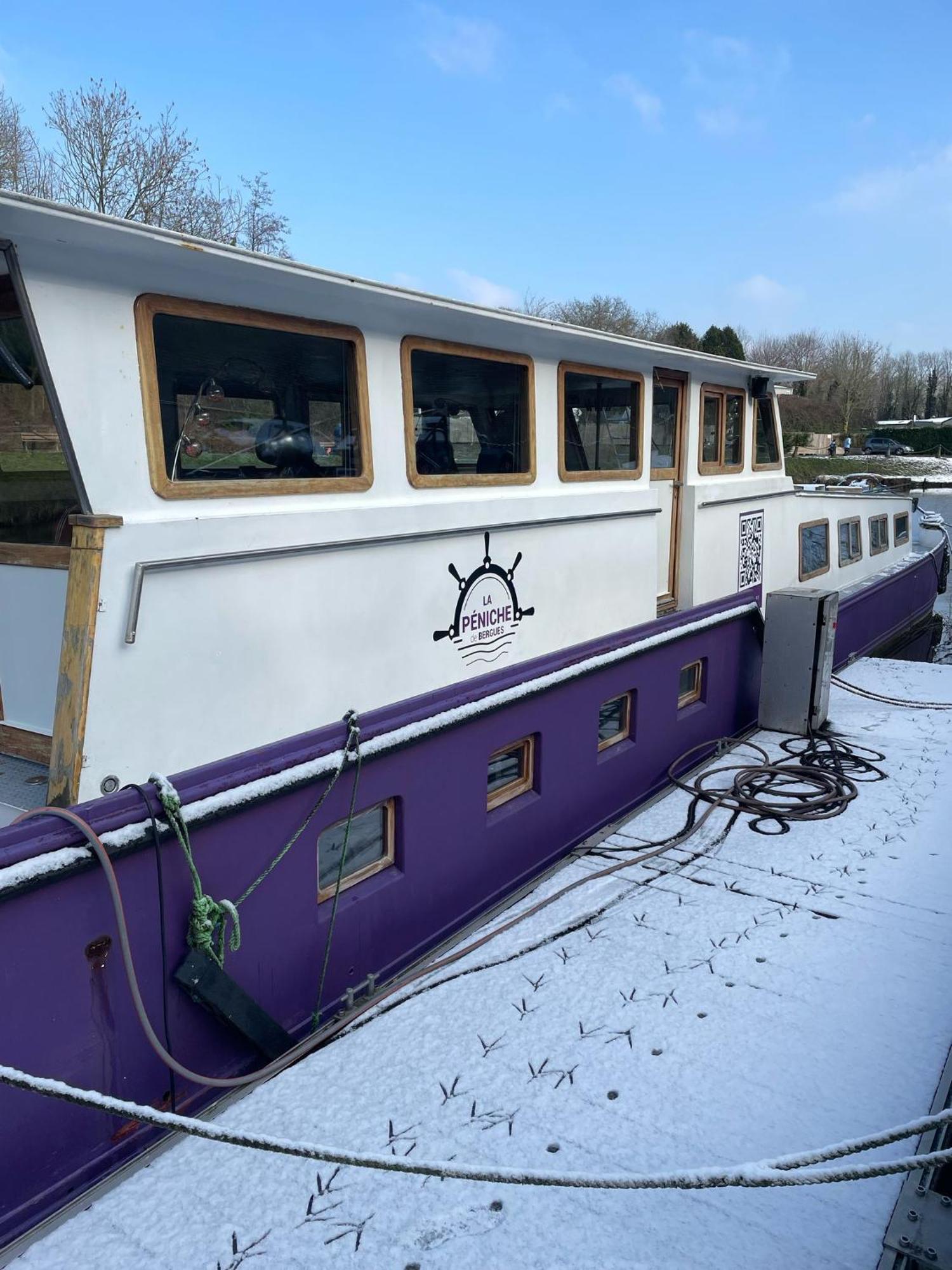 Nuit Insolite A Bord D'Une Peniche, 6 Personnes Bergues Exterior photo