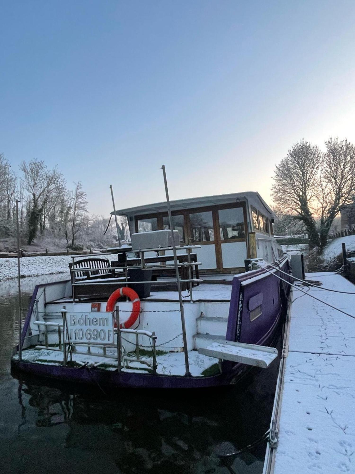Nuit Insolite A Bord D'Une Peniche, 6 Personnes Bergues Exterior photo